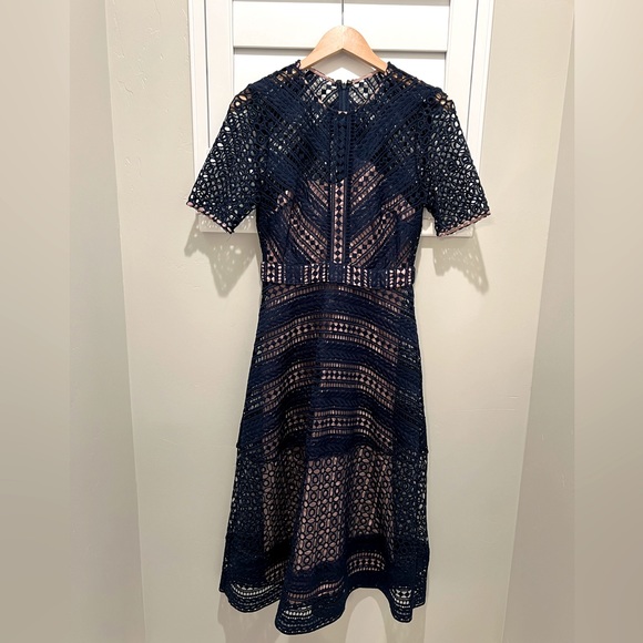 ASOS Premium Occasion Lace Midi Dress Size 6, runs like a true 4. - Picture 5 of 6